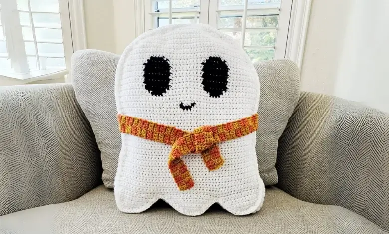 Crochet Halloween Pillow