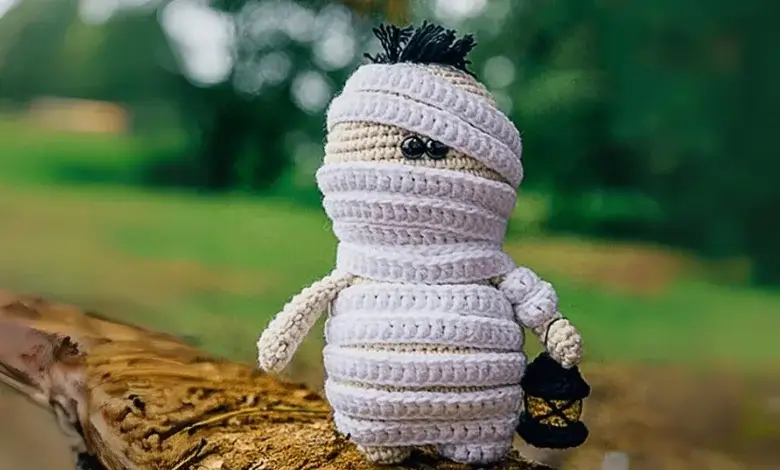 Crochet Mummy Amigurumi