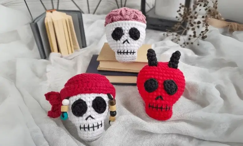 Crochet Skull Keychain