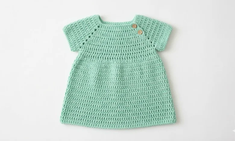 Simple crochet baby dress